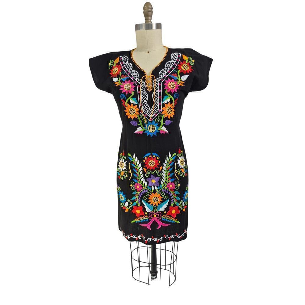 Embroidered black cotton Festival shift dress colorful floral Sz. Med